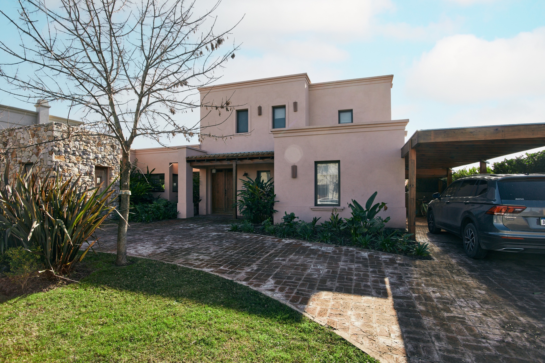 Casa SYM